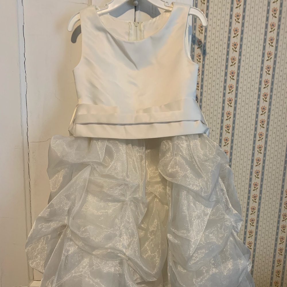 Girls Size 4 Special Occasion Dress!!